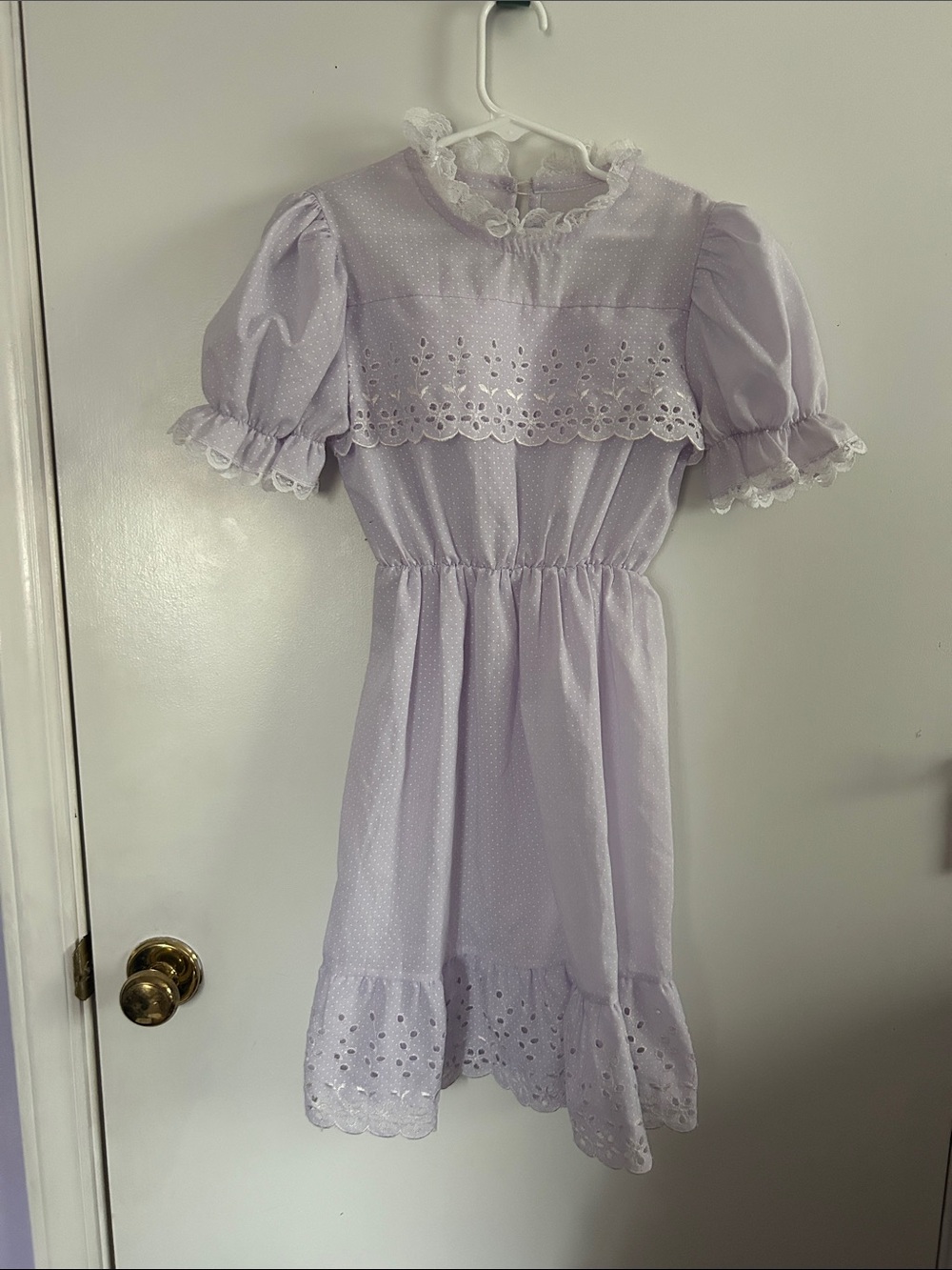 Lara Jan vintage Lavender Eyelet Puff-Sleeve girls  Dress size 8